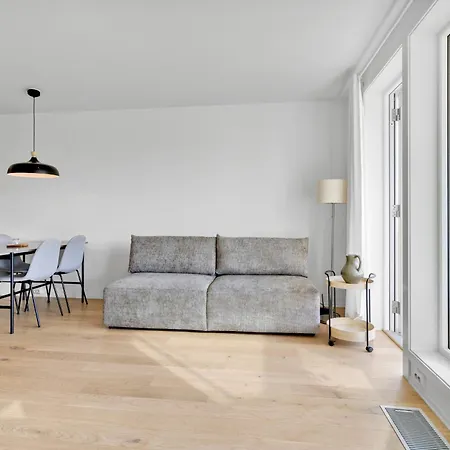 New Arctic Seaside With Balcony & Amazing View * Tromsø